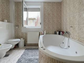 Flat in a building, Sale, Zagreb, Maksimir