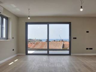 Flat in a building, Sale, Poreč, Poreč