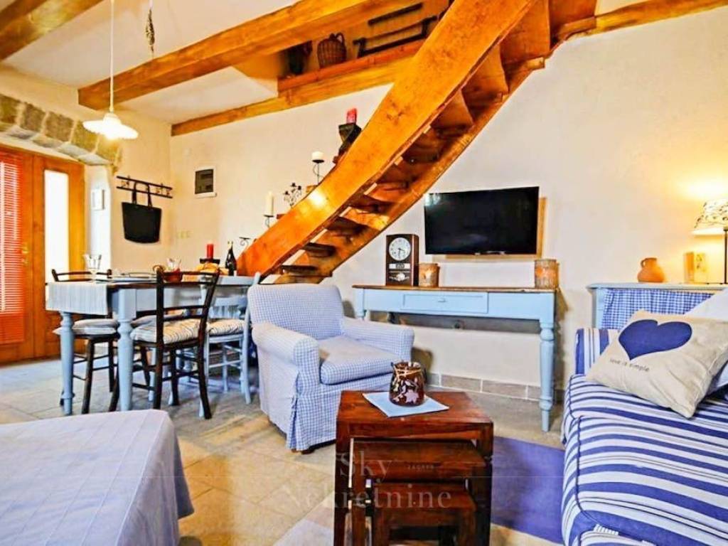 Leasure property, Sale, Lupoglav, Boljun