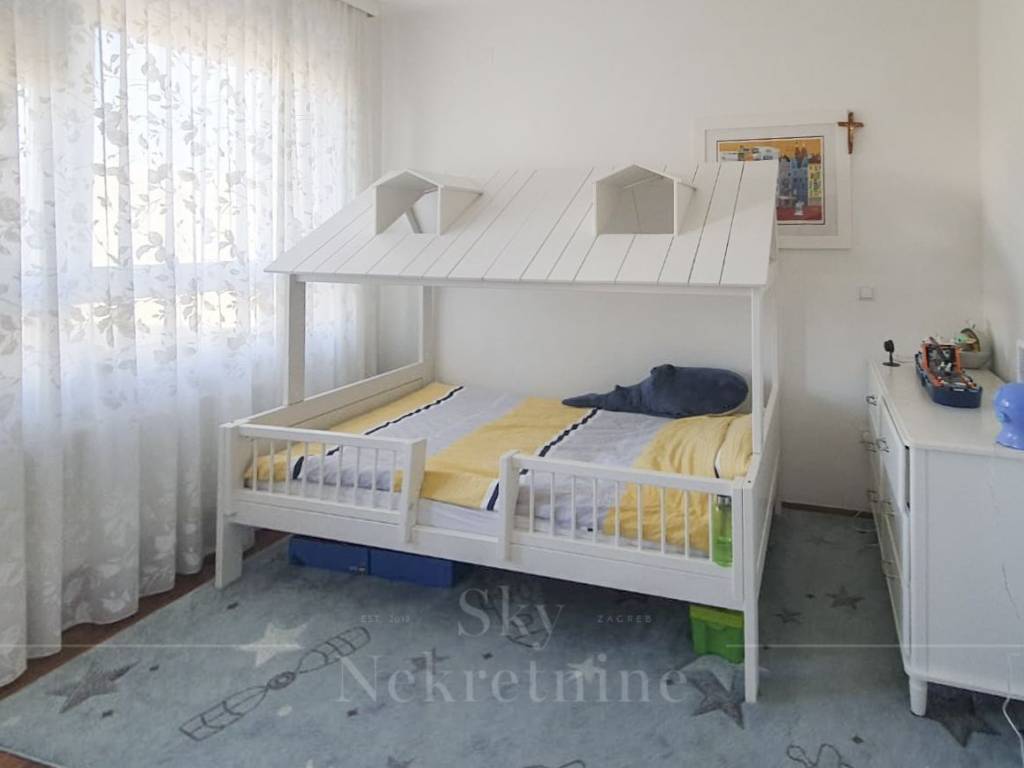Flat in a building, Rent, Zagreb, Maksimir