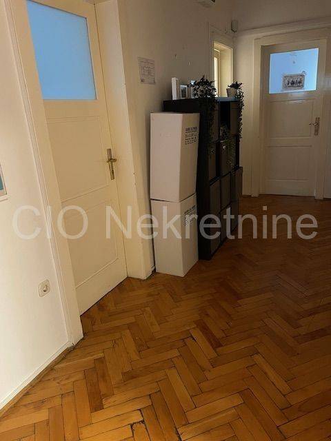 Flat in a building, Rent, Split, Split