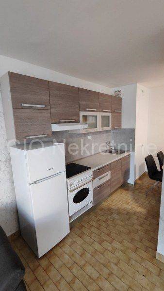 Flat in a building, Rent, Split, Split