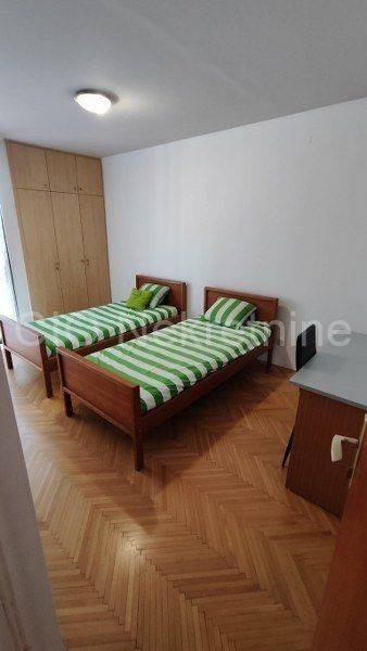 Flat in a building, Rent, Split, Split