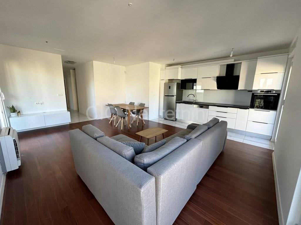 Flat in a new building, Sale, Split, Split