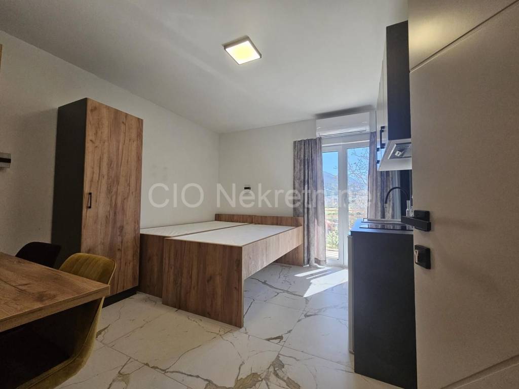 Stan u kuci, Najam, Split - Okolica, Kamen