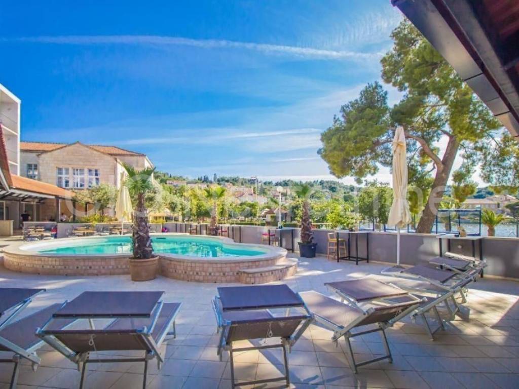 Hotel, Sale, Lumbarda, Lumbarda