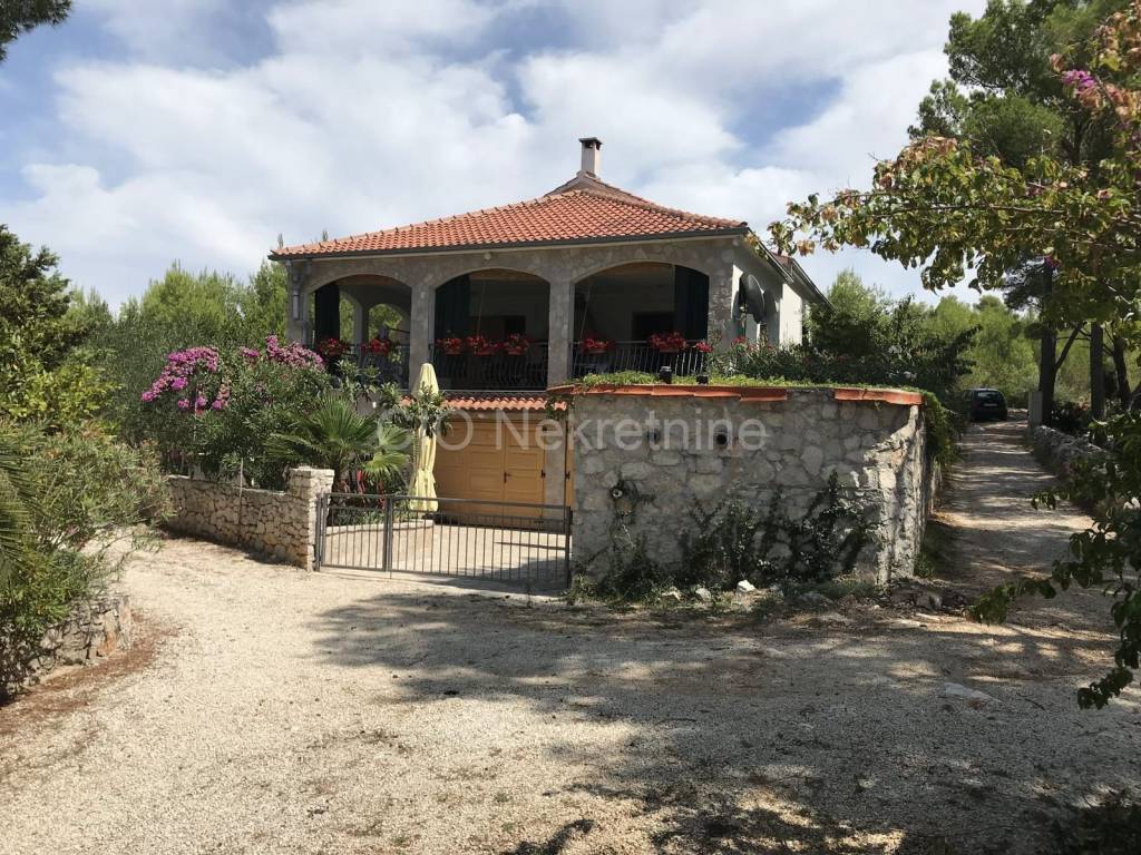Detached house, Sale, Milna, Milna
