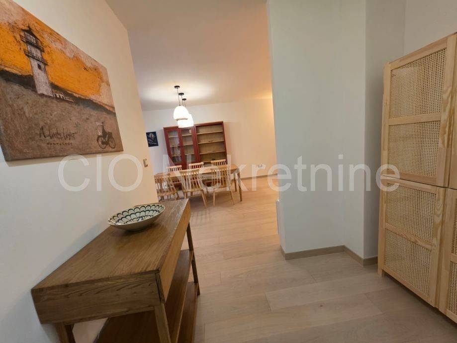 Flat in a building, Rent, Split, Split