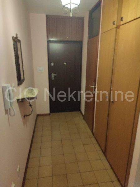 Flat in a building, Rent, Split, Split