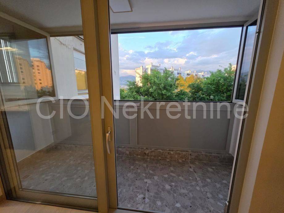 Flat in a building, Rent, Split, Split