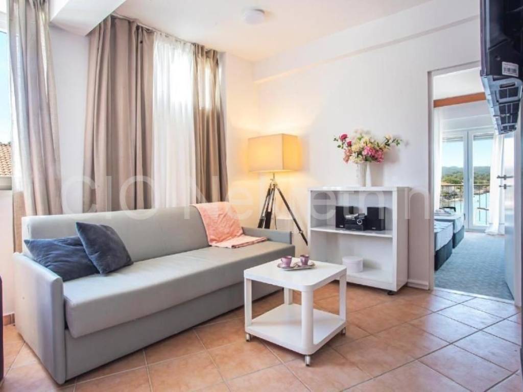 Hotel, Sale, Lumbarda, Lumbarda