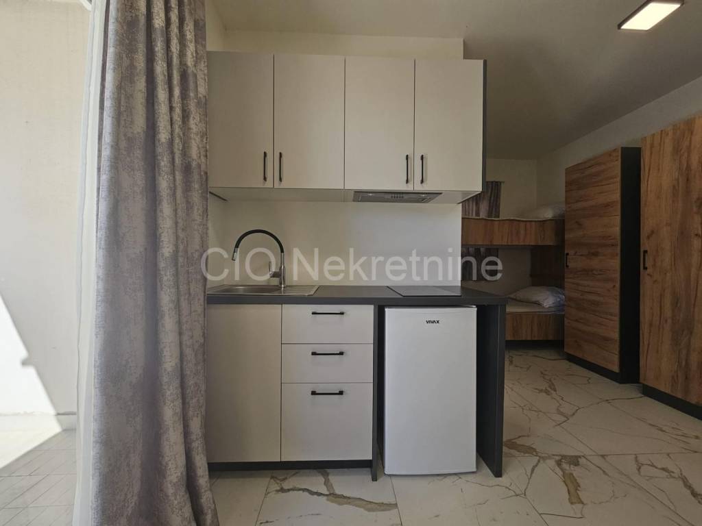 Stan u kuci, Najam, Split - Okolica, Kamen