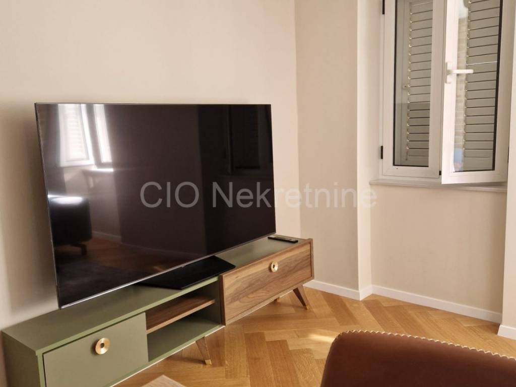 Flat in a building, Rent, Split, Split