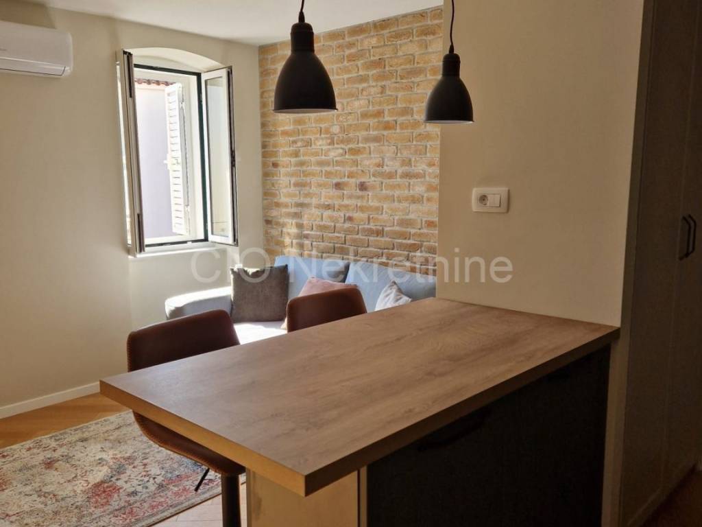 Flat in a building, Rent, Split, Split