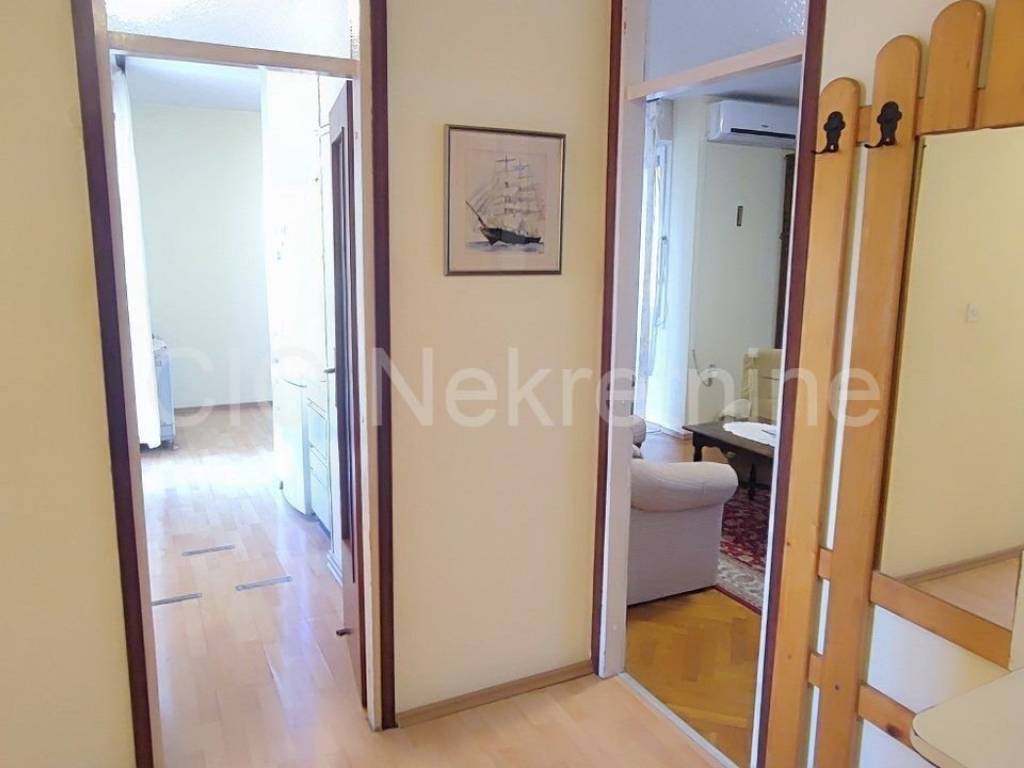 Flat in a building, Sale, Split, Split