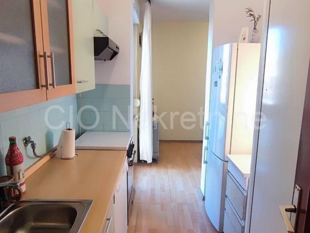 Flat in a building, Sale, Split, Split