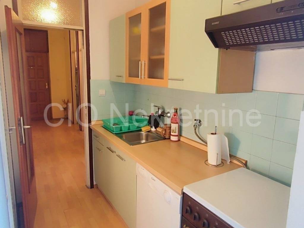 Flat in a building, Sale, Split, Split