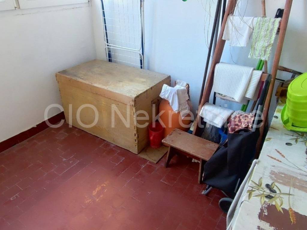 Flat in a building, Sale, Split, Split