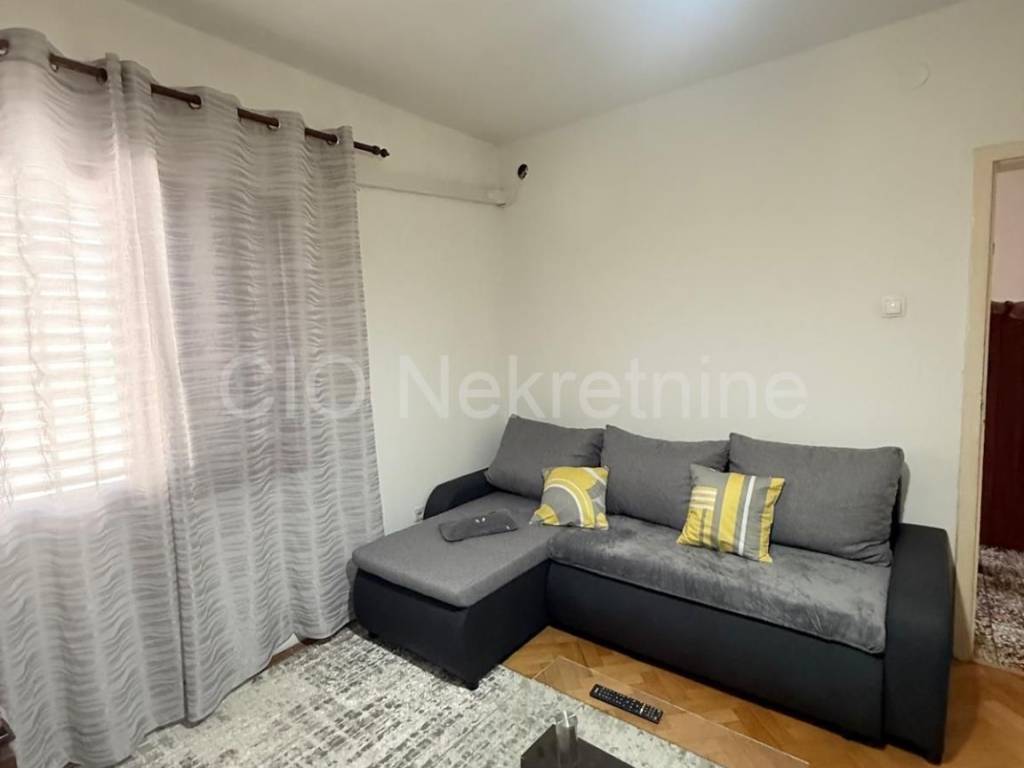 Flat in a building, Sale, Split, Split