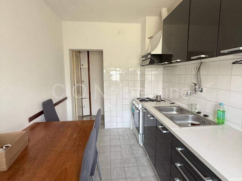Flat in a building, Sale, Split, Split
