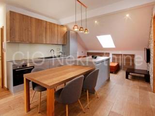 Flat in a building, Sale, Bol, Bol