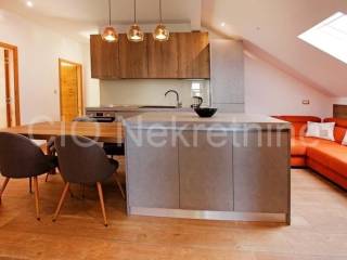 Flat in a building, Sale, Bol, Bol