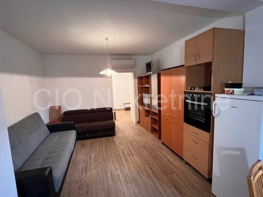 Flat in a building, Sale, Bol, Bol