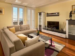 Flat in a building, Sale, Split, Split