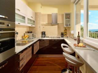 Flat in a building, Sale, Split, Split
