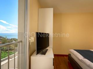 Flat in a building, Sale, Split, Split