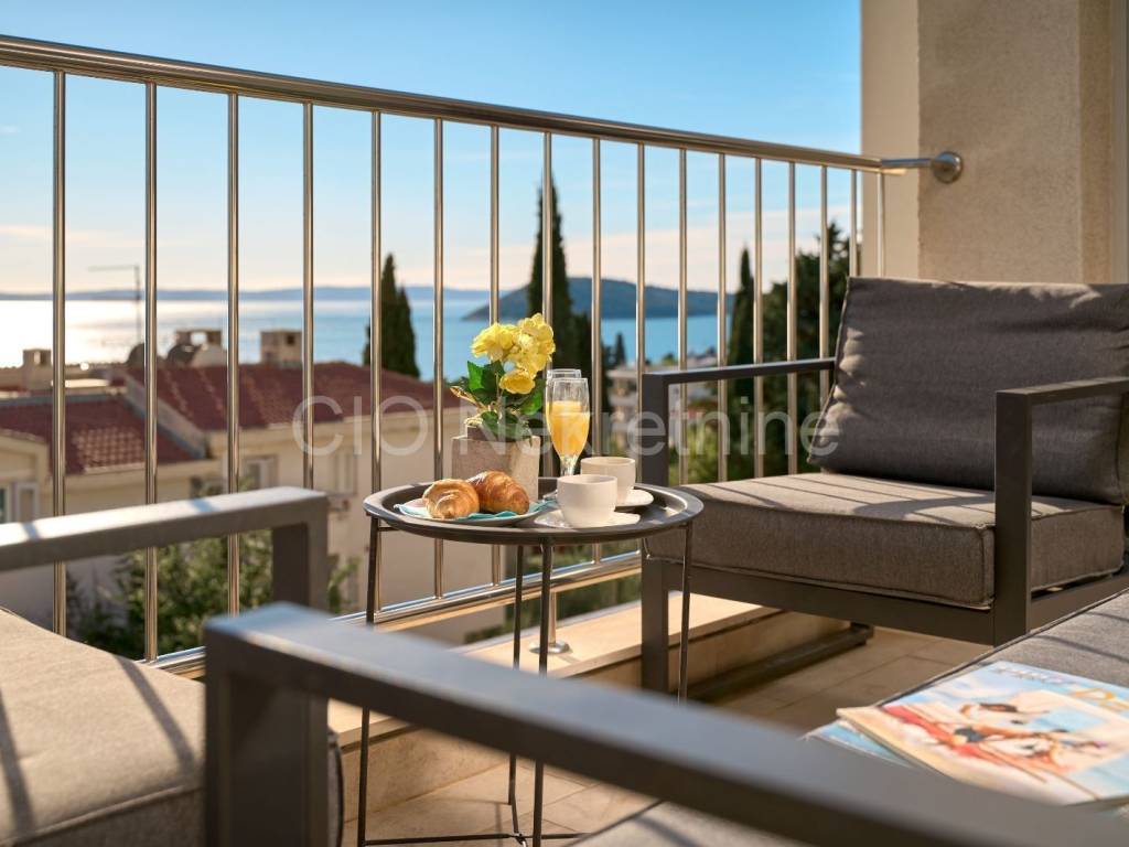 Flat in a building, Sale, Split, Split