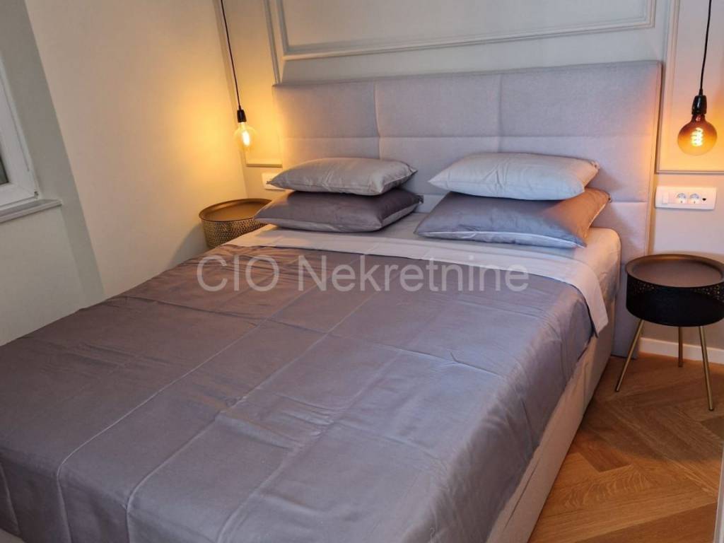 Flat in a building, Rent, Split, Split