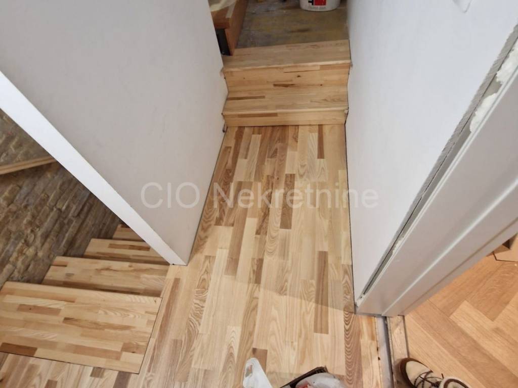 Flat in a building, Rent, Split, Split