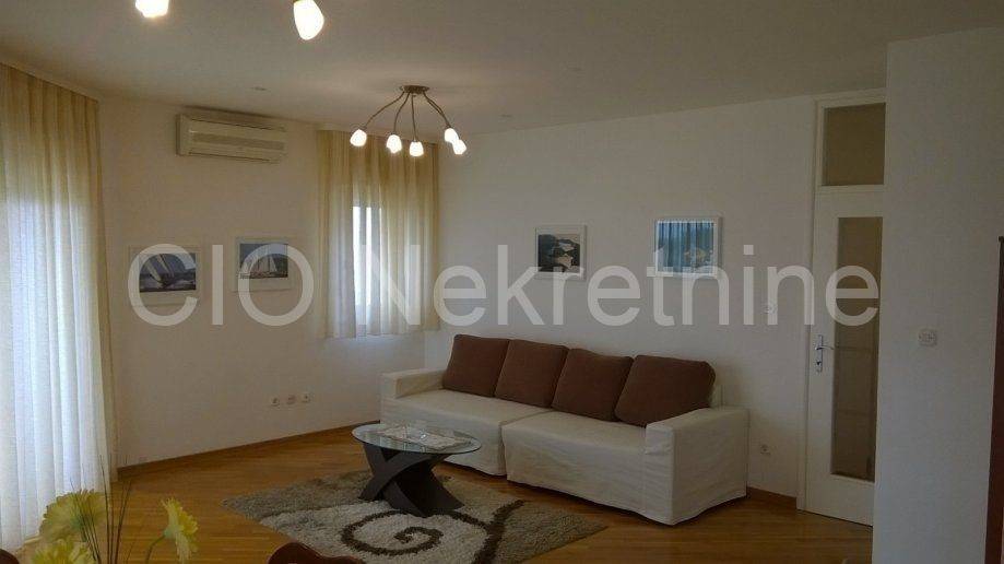 Flat in building, Rent, Split, Split