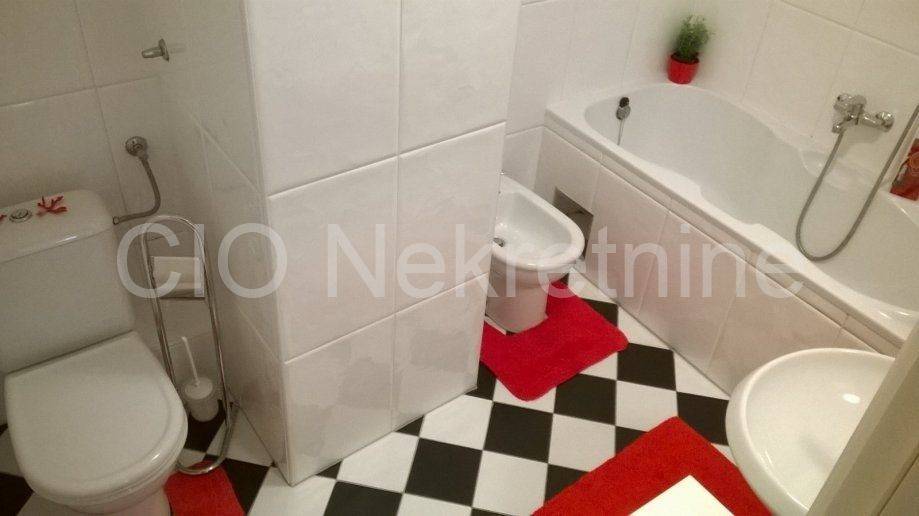 Flat in building, Rent, Split, Split