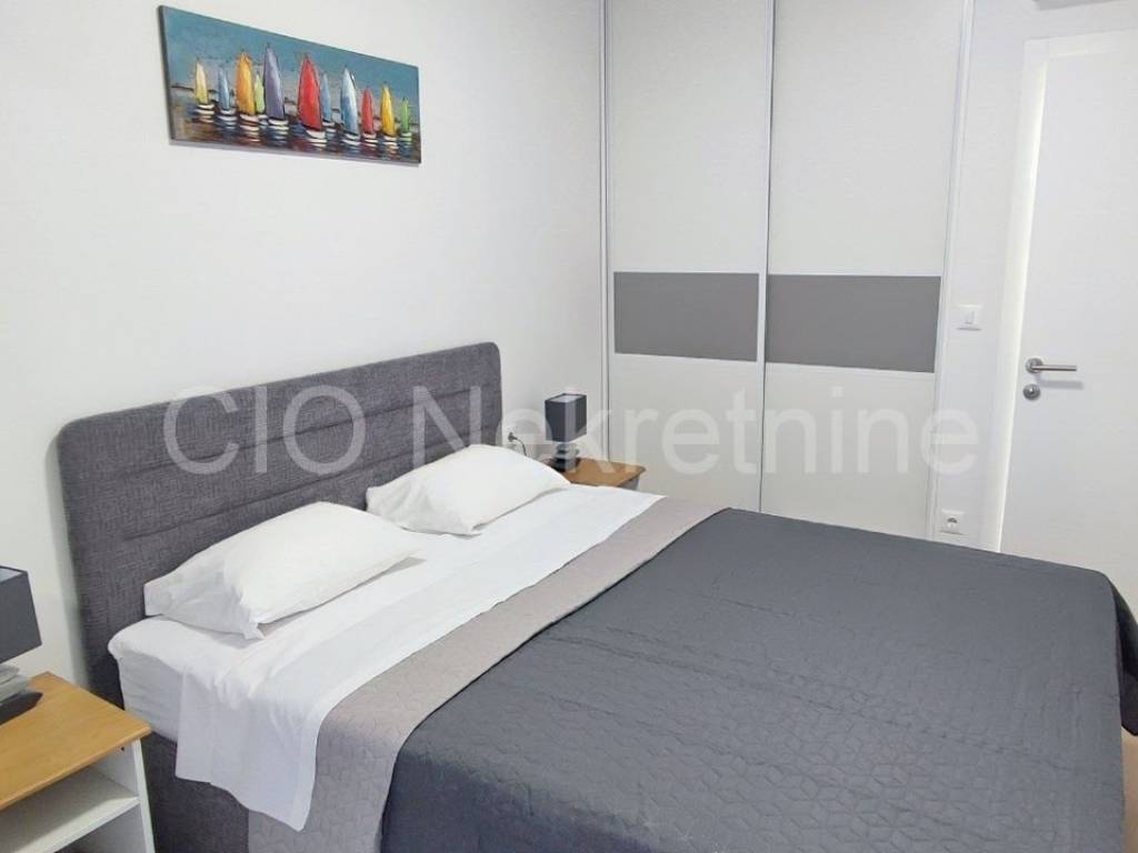 Flat in a new building, Rent, Split, Split