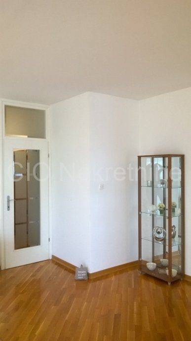 Flat in building, Rent, Split, Split
