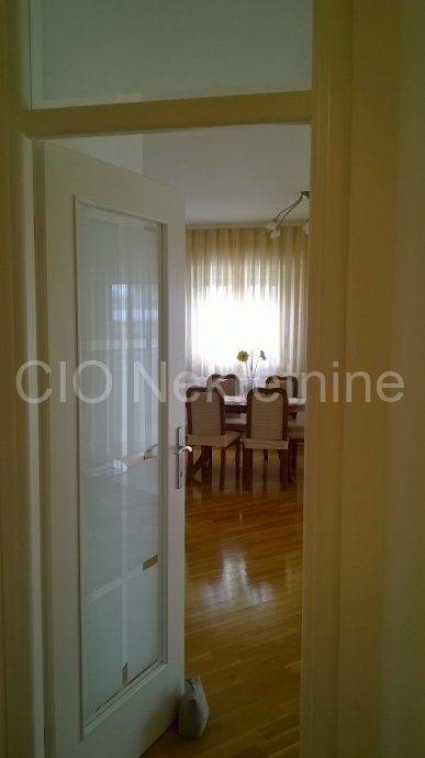 Flat in building, Rent, Split, Split