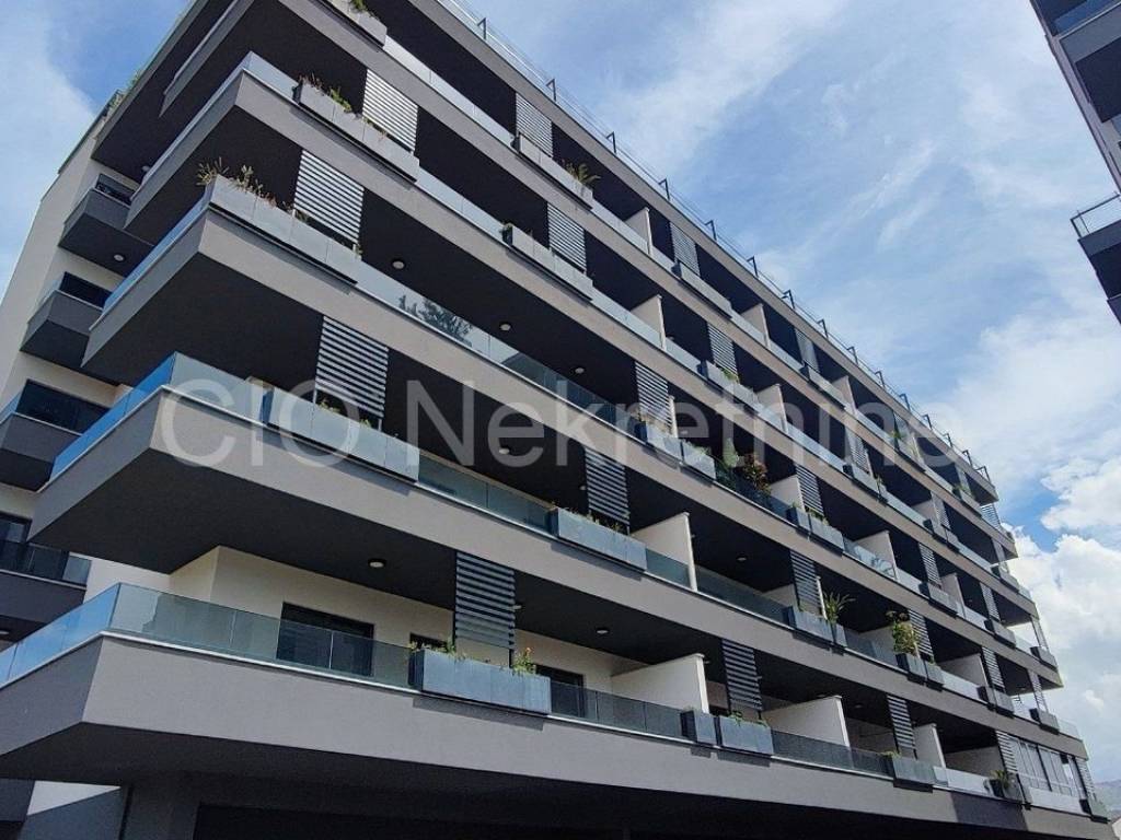 Flat in a new building, Rent, Split, Split