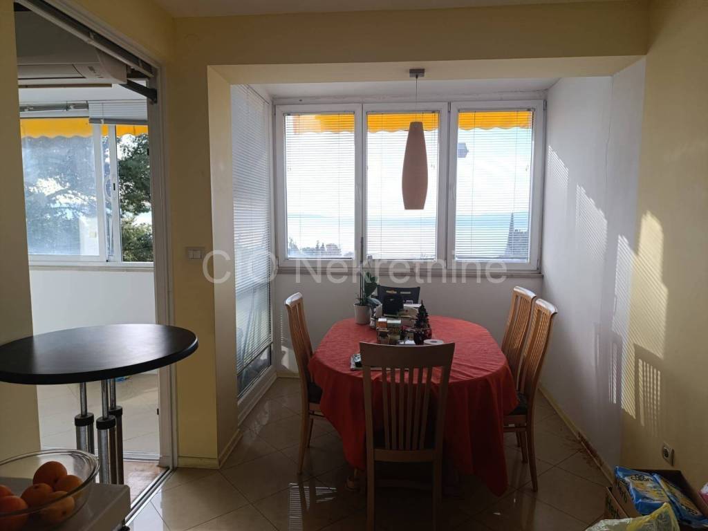 Flat in a building, Sale, Split, Split