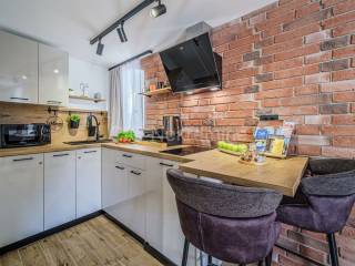 Flat in a house, Sale, Split, Split