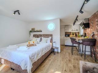 Flat in a house, Sale, Split, Split