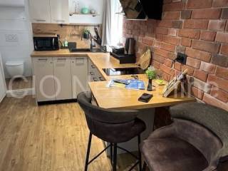 Flat in a house, Sale, Split, Split