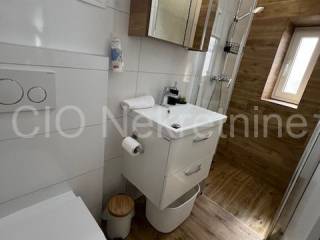 Flat in a house, Sale, Split, Split
