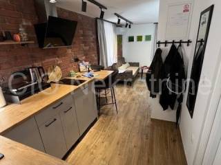 Flat in a house, Sale, Split, Split
