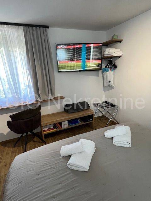Flat in a house, Sale, Split, Split