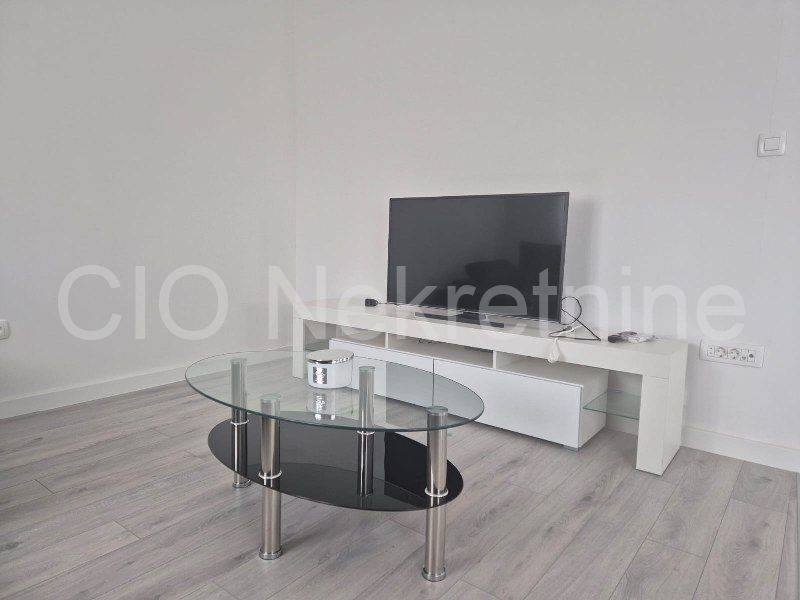 Flat in a building, Rent, Kaštela, Kaštel Kambelovac