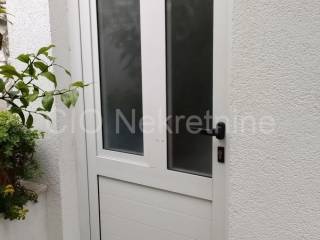One-storey house, Sale, Split, Split