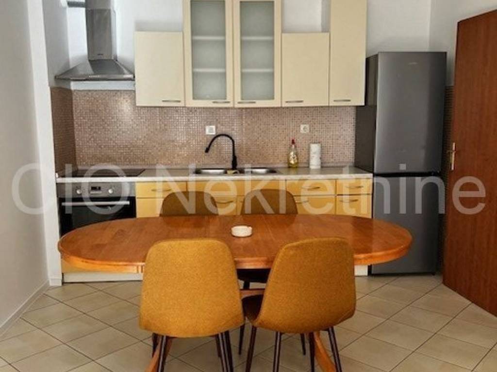 Flat in a building, Rent, Split, Split