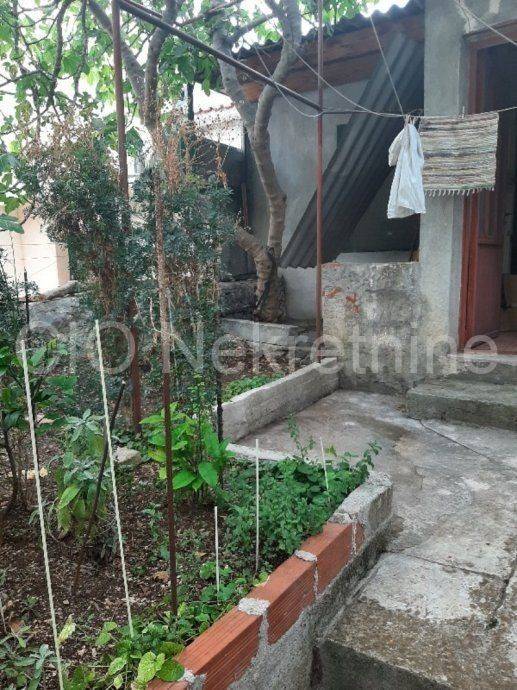 Detached house, Sale, Split, Split